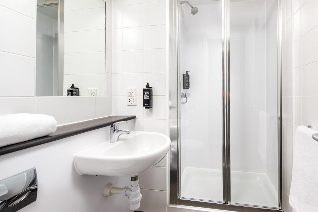 Ibis Budget London Heathrow Hotel